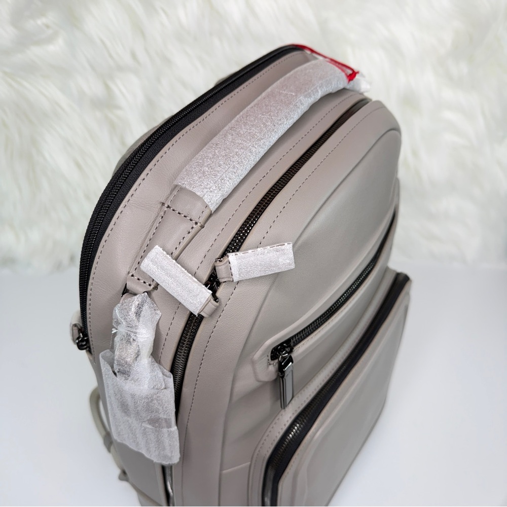 Tumi Harrison Warren Leather Backpack- NWT - Picture 5 of 8